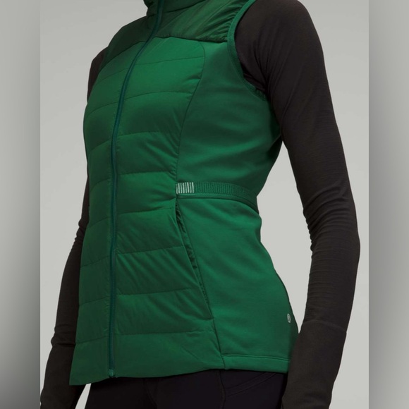 🍒LULULEMON DOWN FOR IT ALL VEST sz 12 Jacket 700-Fill EVERGLADE GREEN - Picture 7 of 9